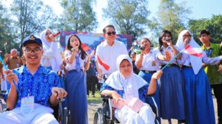 Beri Beasiswa Jenjang S1, S2 dan S3 untuk 5.683 Santri dan Guru Diniyah