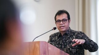 Wamenkomdigi Nezar Patria saat menyampaikan Keynote Speech dalam Seminar Pra Munas XIV Kagama