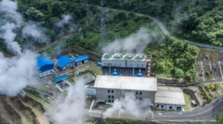 Ilustrasi - Pembangkit energi baru terbarukan (EBT), Pembangkit Listrik Tenaga Panas Bumi (PLTP) Ulumbu yang berlokasi di Kabupaten Manggarai, Nusa Tenggara Timur (NTT) dengan kapasitas total 10 MW (4x2,5 MW) dan menjadi tulang punggung kebutuhan energi listrik pada sistem interkoneksi Manggarai yang terbentang dari Labuan Bajo, Ruteng hingga ke Ulumbu. ANTARA/HO-PLN