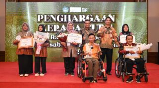Direktorat Jenderal Guru dan Tenaga Kependidikan (Ditjen. GTK), Kementerian Pendidikan Dasar dan Menengah (Kemendikdasmen) menyelenggarakan kegiatan “Penghargaan Kepada Guru Dalam Rangka Memperingati Hari Disabilitas Internasional Tahun 2024”. (Foto: Dok Kemendikdasmen)