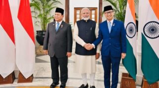 Presiden RI Prabowo Subianto bersama Menkes RI Budi Gunadi Sadikin dan Perdana Menteri India Narendra Modi usia melakukan pertukaran Nota Kesepahaman (MoU) dibidang kesehatan/Foto: Kemenkes
