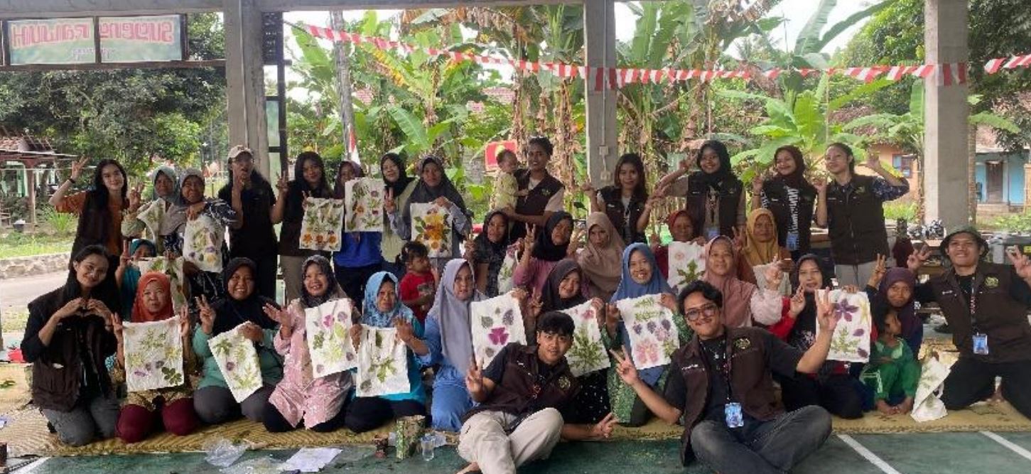 Ecoprint untuk Pemberdayaan Ibu-Ibu