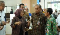 Menteri PANRB Rini Widyantini tinjau operasional Mal Pelayanan Publik