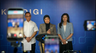 Menteri Komdigi Meutya Hafid dalam konferensi pers progres implementasi PP Tunas